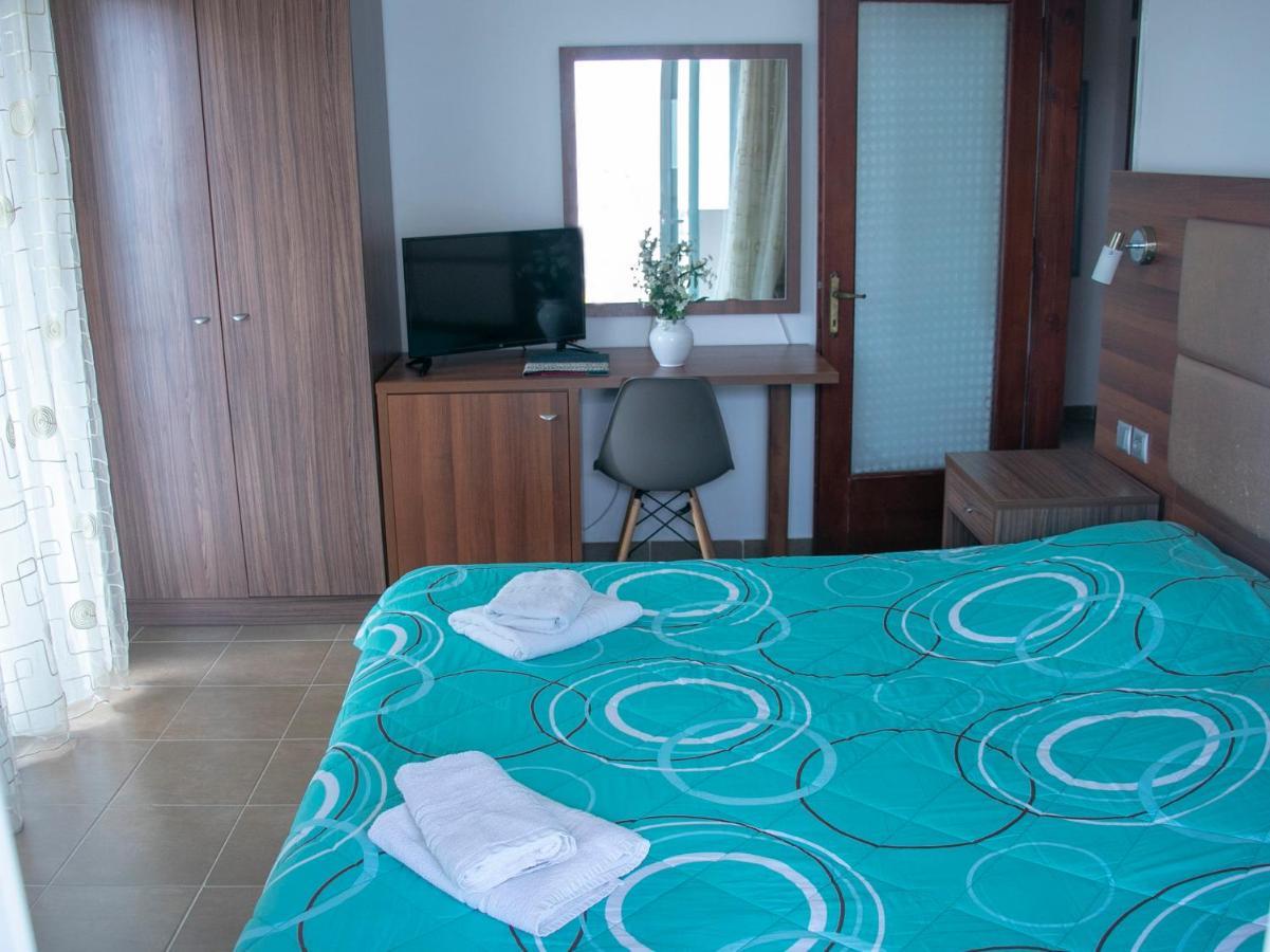 Maria Apartments ปาลาเรีย ดิโอนิซีอู ภายนอก รูปภาพ