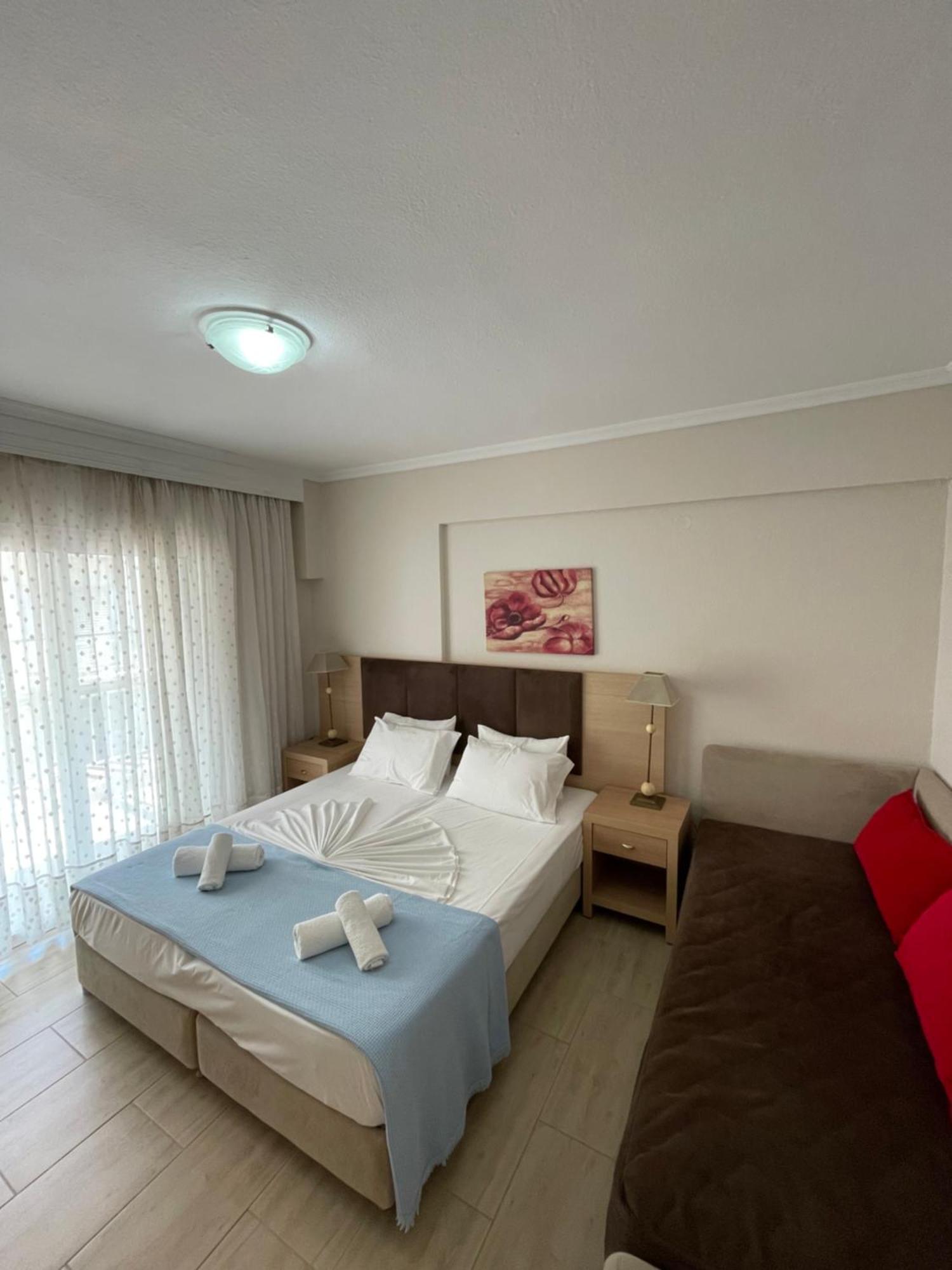 Maria Apartments ปาลาเรีย ดิโอนิซีอู ภายนอก รูปภาพ